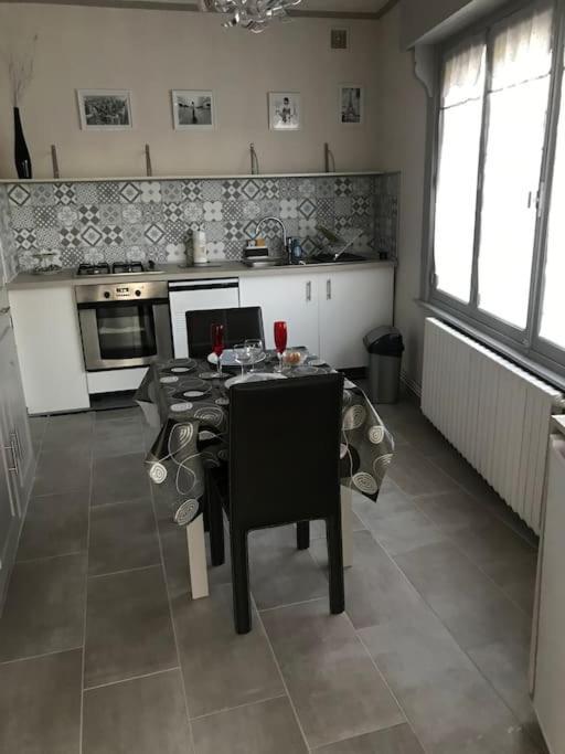 Maison Avec Jacuzzi Privatif Cambrai Exterior photo